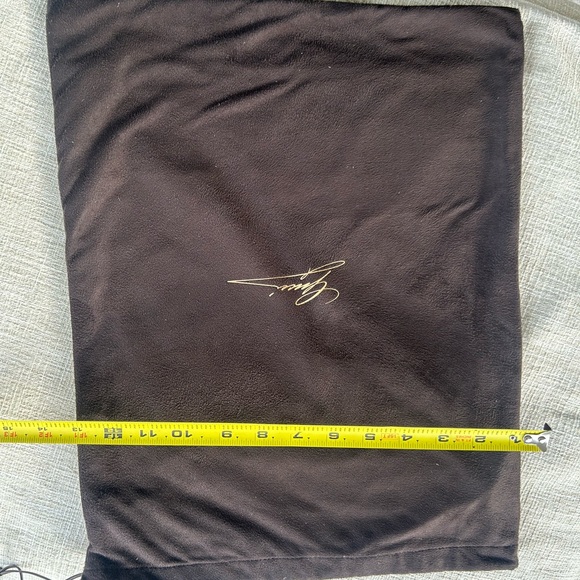 4 Rare Authentic Gucci Signature Dust Bags(sizes in pictures) - Picture 9 of 10